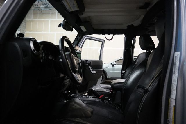 2013 Jeep Wrangler Unlimited 4WD 4dr Freedom Edition - 23067323 - 11
