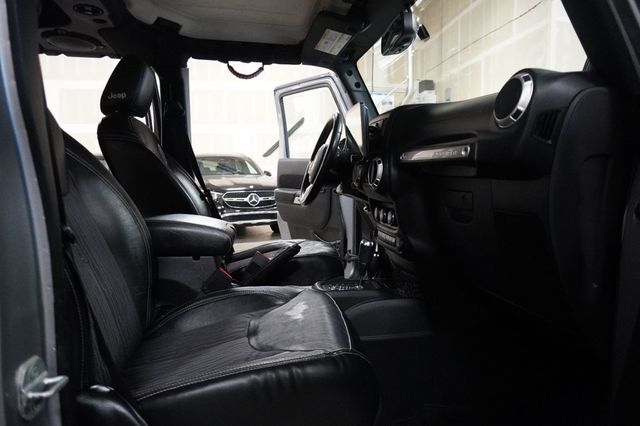 2013 Jeep Wrangler Unlimited 4WD 4dr Freedom Edition - 23067323 - 13