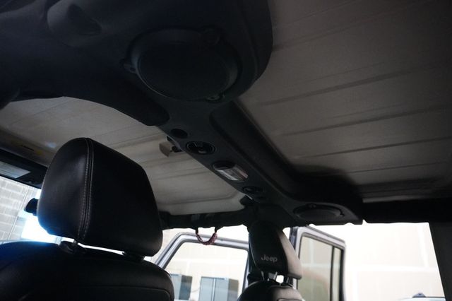 2013 Jeep Wrangler Unlimited 4WD 4dr Freedom Edition - 23067323 - 18