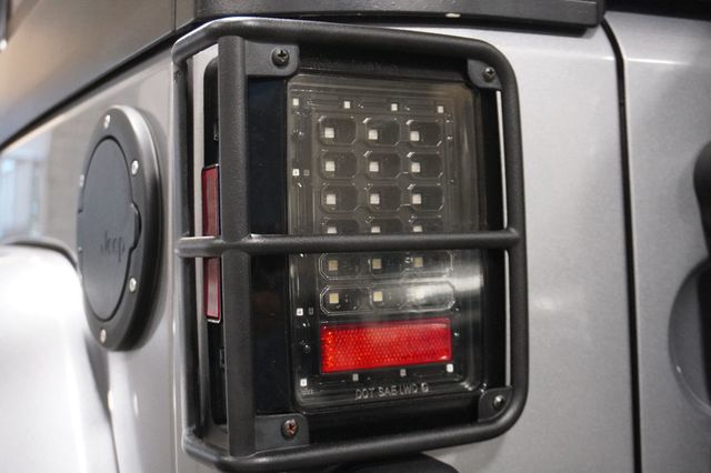 2013 Jeep Wrangler Unlimited 4WD 4dr Freedom Edition - 23067323 - 7