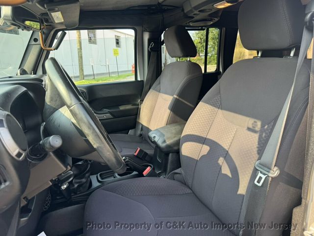 2013 Jeep Wrangler Unlimited 4WD 4dr Freedom Edition - 23065983 - 14