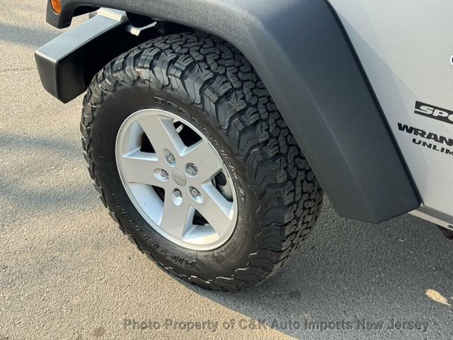 2013 Jeep Wrangler Unlimited 4WD 4dr Freedom Edition - 23065983 - 38