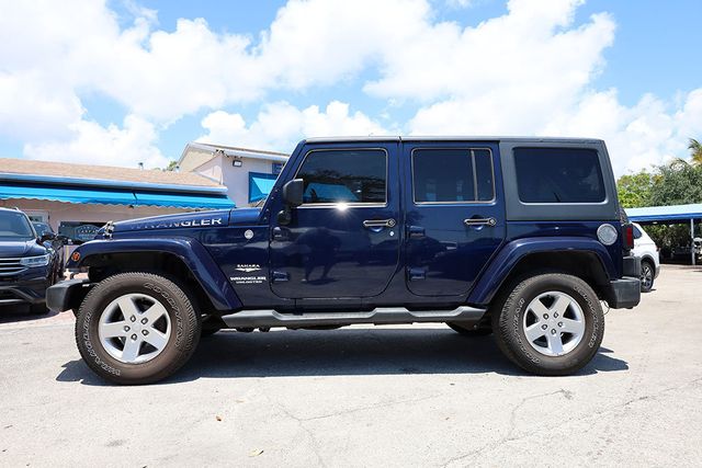 2013 JEEP Wrangler Unlimited 4WD 4dr Sahara - 23027832 - 9