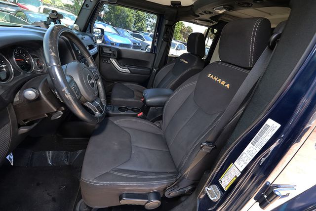 2013 JEEP Wrangler Unlimited 4WD 4dr Sahara - 23027832 - 10