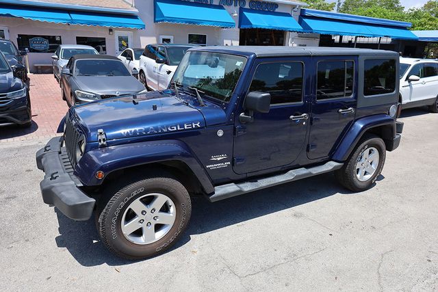 2013 JEEP Wrangler Unlimited 4WD 4dr Sahara - 23027832 - 29