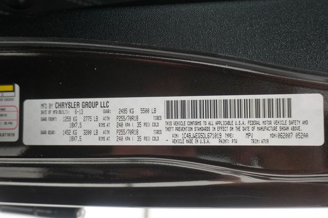 2013 Jeep Wrangler Unlimited 4WD 4dr Sahara - 23017142 - 28