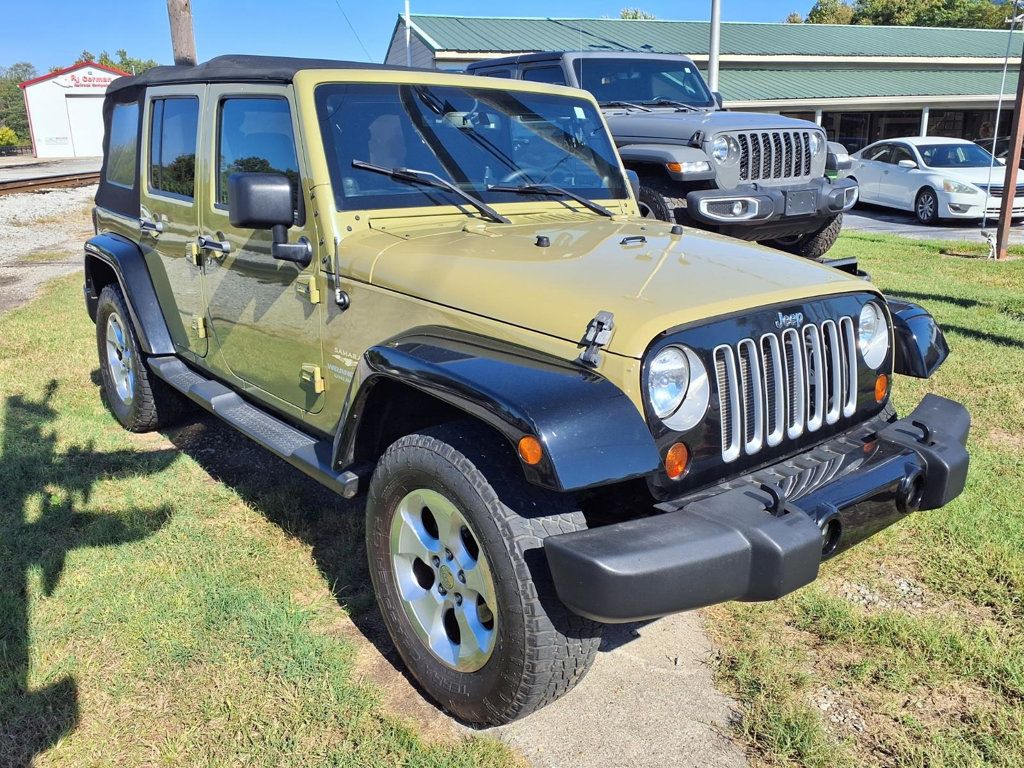 2013 Jeep Wrangler Unlimited 4WD 4dr Sahara - 23078278 - 1