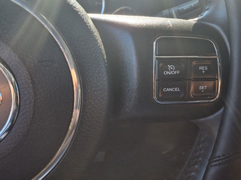 2013 Jeep Wrangler Unlimited 4WD 4dr Sahara - 23078278 - 8