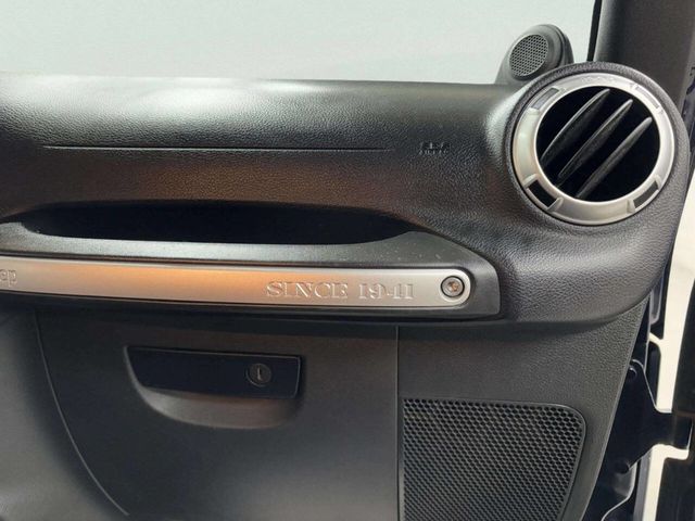 2013 Jeep Wrangler Unlimited 4WD 4dr Sahara - 22951790 - 43