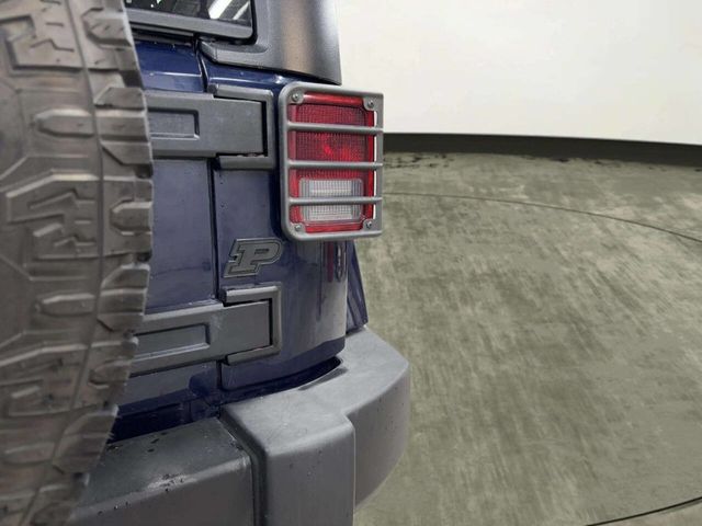 2013 Jeep Wrangler Unlimited 4WD 4dr Sahara - 22951790 - 4