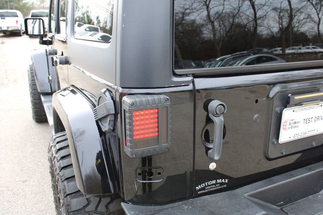 2013 Jeep Wrangler Unlimited 4WD 4dr Sahara - 22978320 - 7