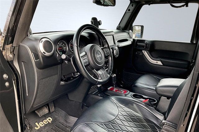 2013 Jeep Wrangler Unlimited 4WD 4dr Sahara - 22966979 - 10