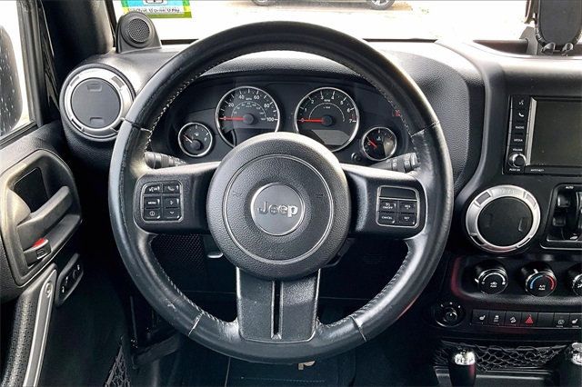 2013 Jeep Wrangler Unlimited 4WD 4dr Sahara - 22966979 - 20