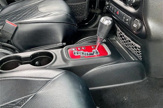 2013 Jeep Wrangler Unlimited 4WD 4dr Sahara - 22966979 - 27