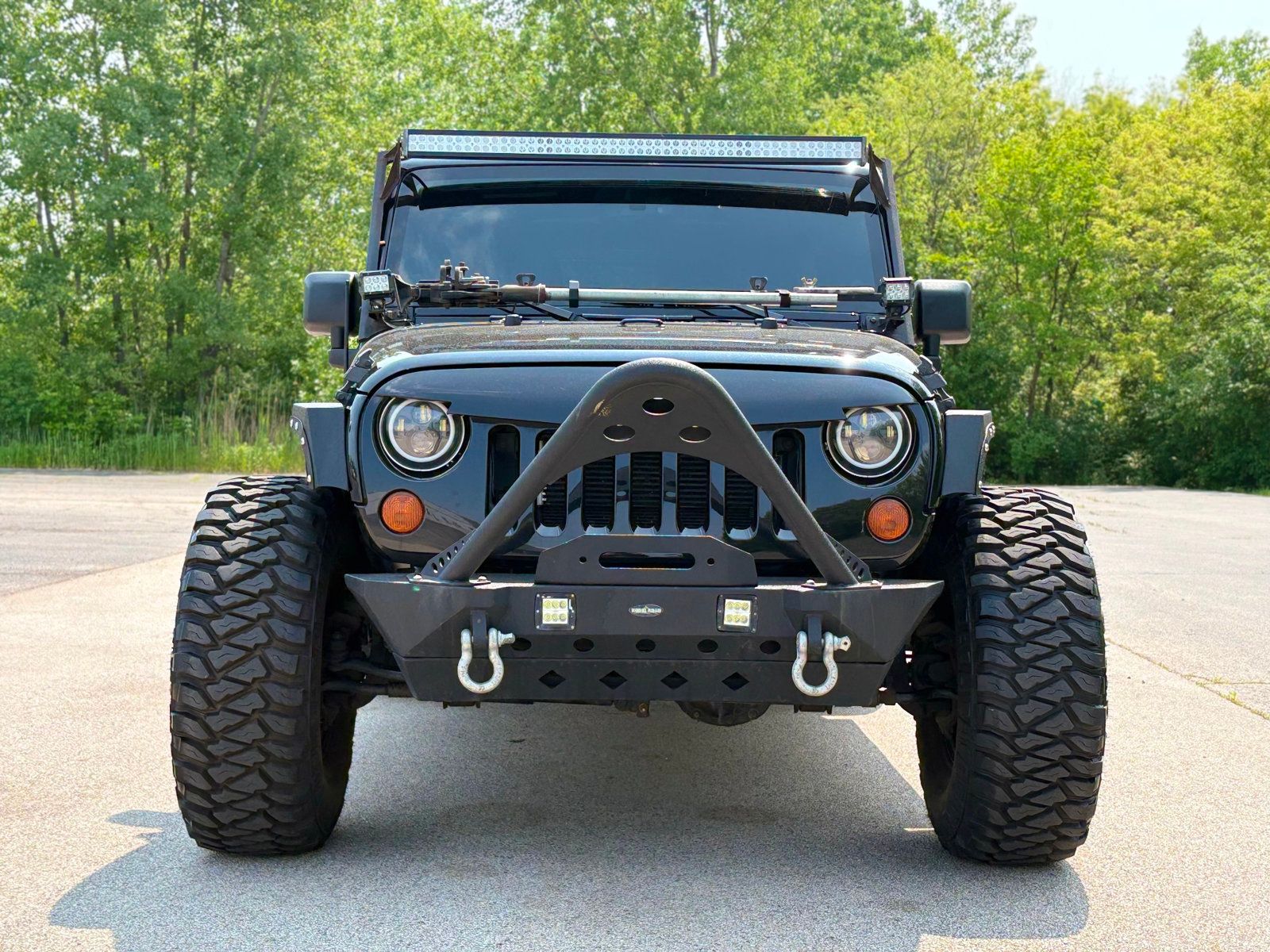 2013 Jeep Wrangler Unlimited Sahara photo 2