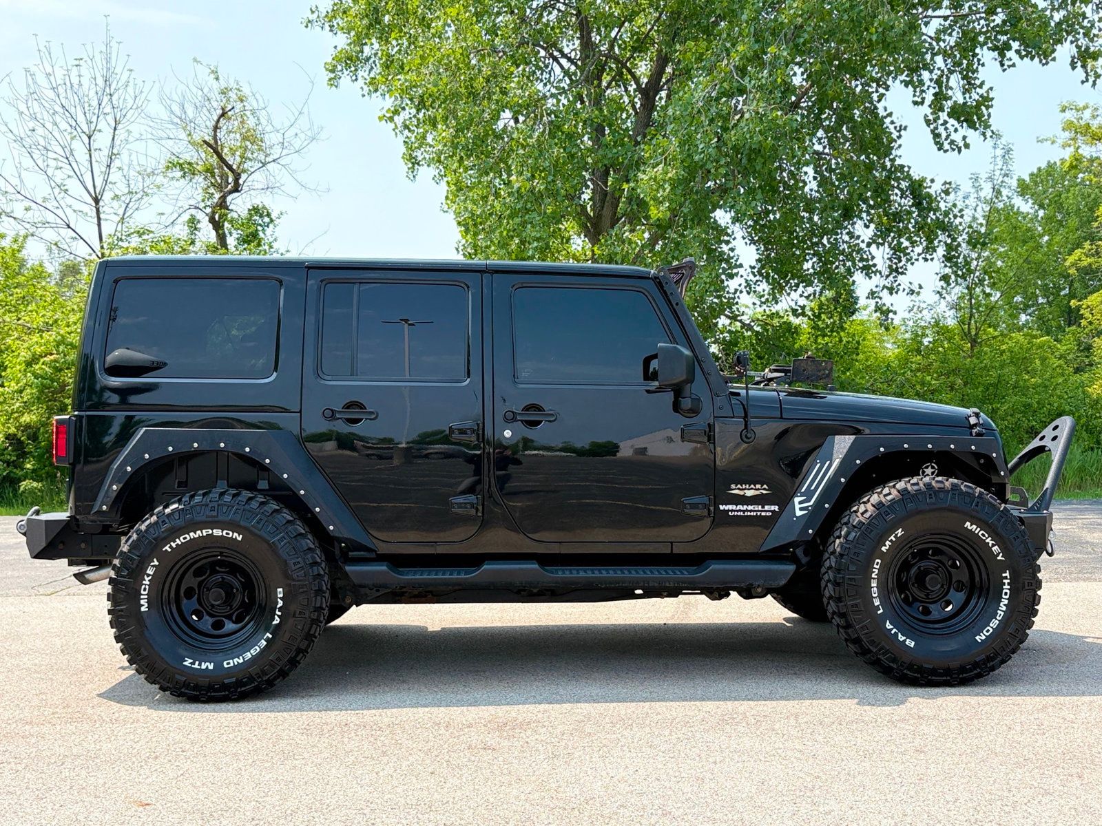 2013 Jeep Wrangler Unlimited Sahara photo 8