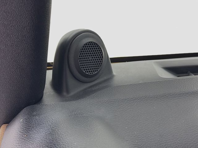 2013 Jeep Wrangler Unlimited 4WD 4dr Sahara - 22987098 - 16