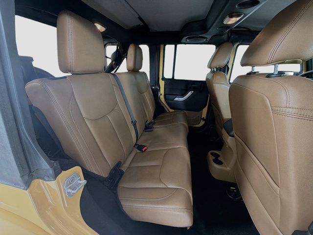 2013 Jeep Wrangler Unlimited 4WD 4dr Sahara - 22987098 - 25