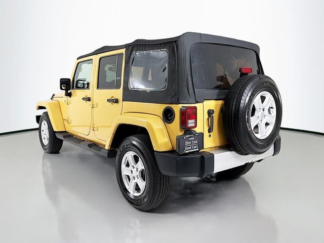 2013 Jeep Wrangler Unlimited 4WD 4dr Sahara - 22987098 - 4