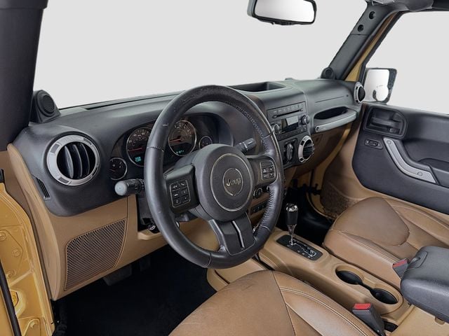 2013 Jeep Wrangler Unlimited 4WD 4dr Sahara - 22987098 - 8