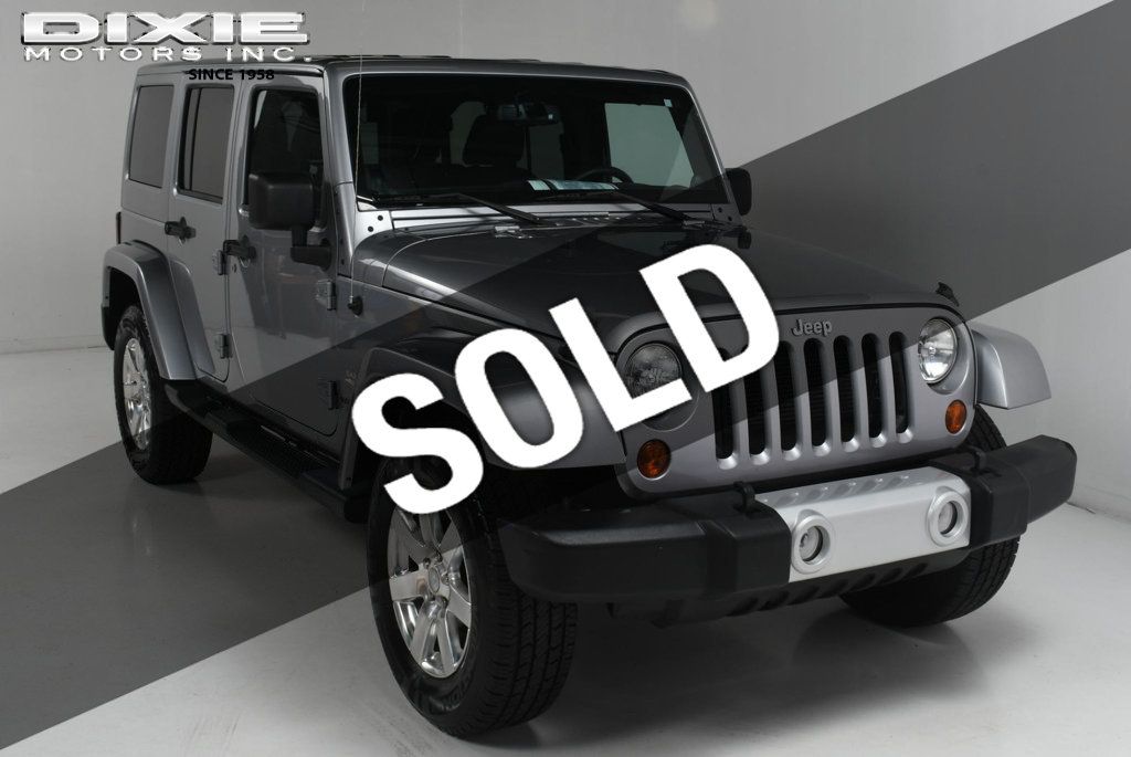 2013 Jeep Wrangler Unlimited 4WD 4dr Sahara - 22548506 - 0