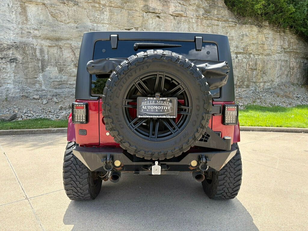2013 Jeep Wrangler Unlimited 4WD 4dr Sahara - 23047036 - 10
