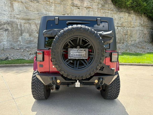 2013 Jeep Wrangler Unlimited 4WD 4dr Sahara - 23047036 - 10