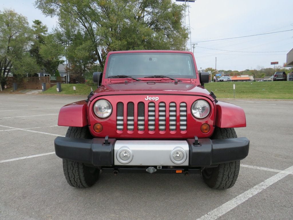 2013 Jeep Wrangler Unlimited 4WD 4dr Sahara - 22631392 - 0