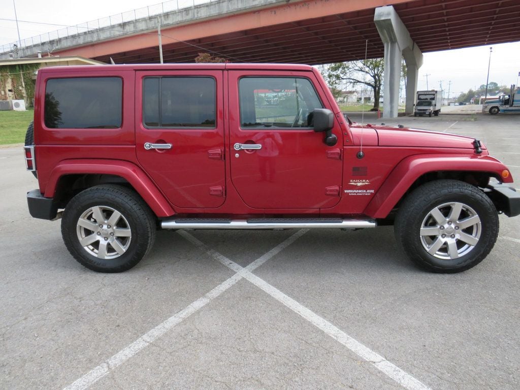 2013 Jeep Wrangler Unlimited 4WD 4dr Sahara - 22631392 - 2