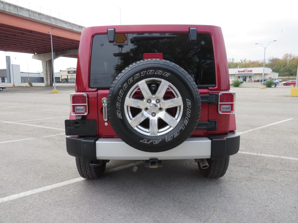 2013 Jeep Wrangler Unlimited 4WD 4dr Sahara - 22631392 - 4