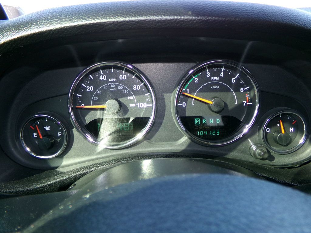 2013 Jeep Wrangler Unlimited 4WD 4dr Sahara - 22942033 - 11