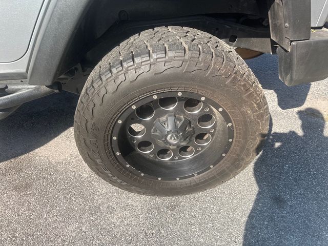 2013 Jeep Wrangler Unlimited 4WD 4dr Sport - 23007909 - 17