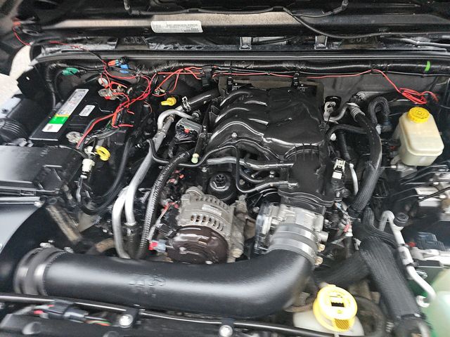 2013 Jeep Wrangler Unlimited 4WD 4dr Sport - 22986446 - 19