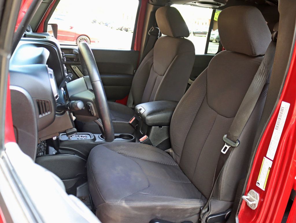 2013 Jeep Wrangler Unlimited 4WD 4dr Sport - 23019607 - 14