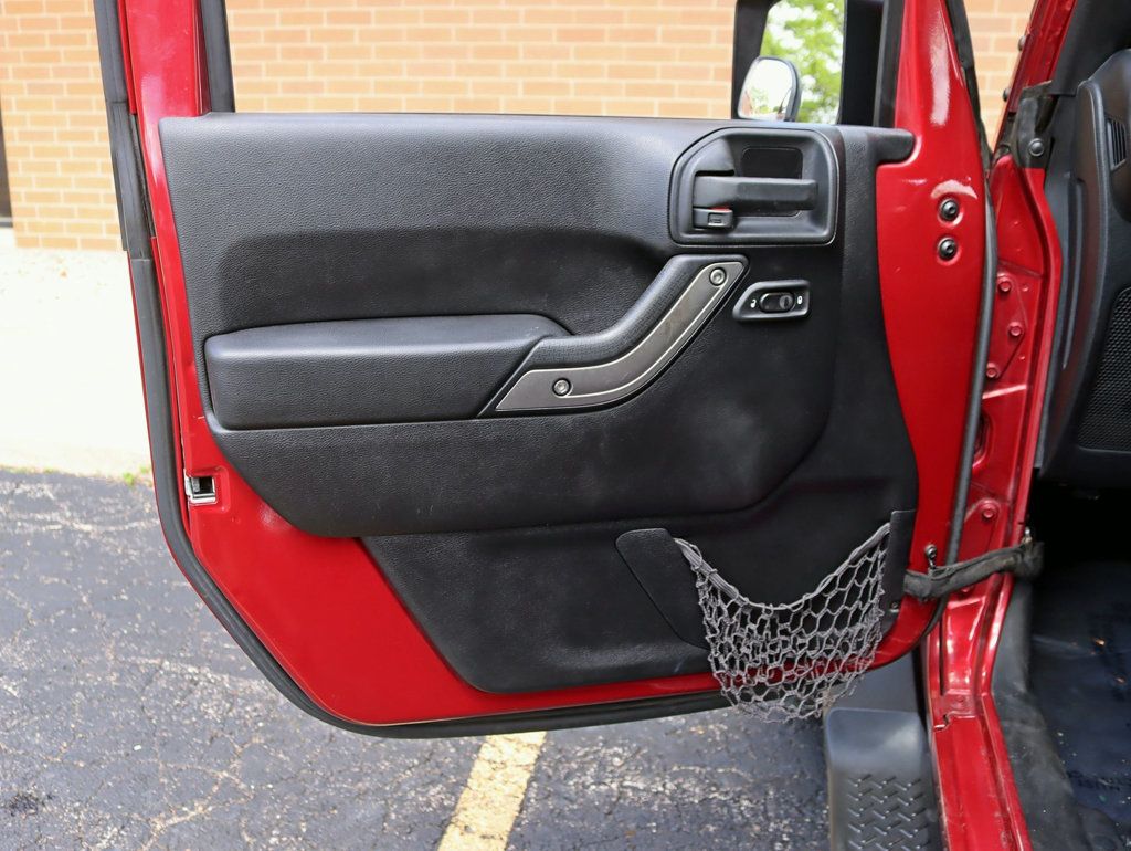 2013 Jeep Wrangler Unlimited 4WD 4dr Sport - 23019607 - 19