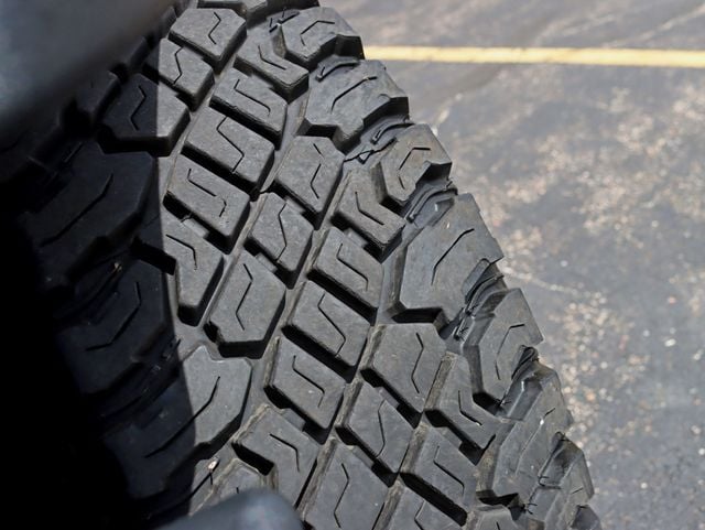 2013 Jeep Wrangler Unlimited 4WD 4dr Sport - 23019607 - 25
