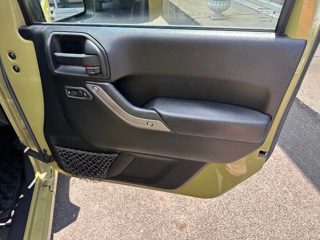 2013 Jeep Wrangler Unlimited 4WD 4dr Sport - 22875041 - 20