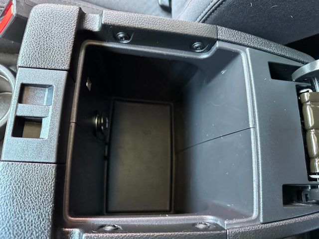 2013 Jeep Wrangler Unlimited 4WD 4dr Sport - 22875041 - 39