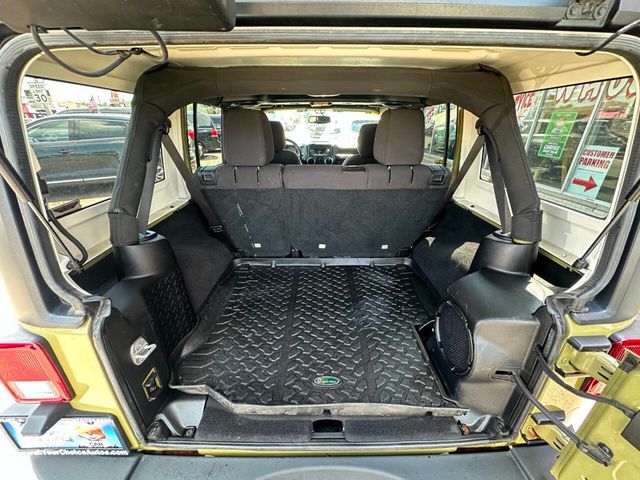 2013 Jeep Wrangler Unlimited 4WD 4dr Sport - 22875041 - 4