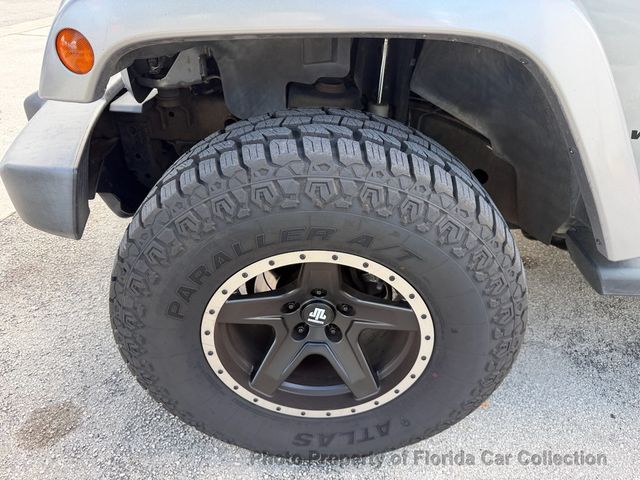 2013 Jeep Wrangler Unlimited 4WD Sahara - 23087828 - 14