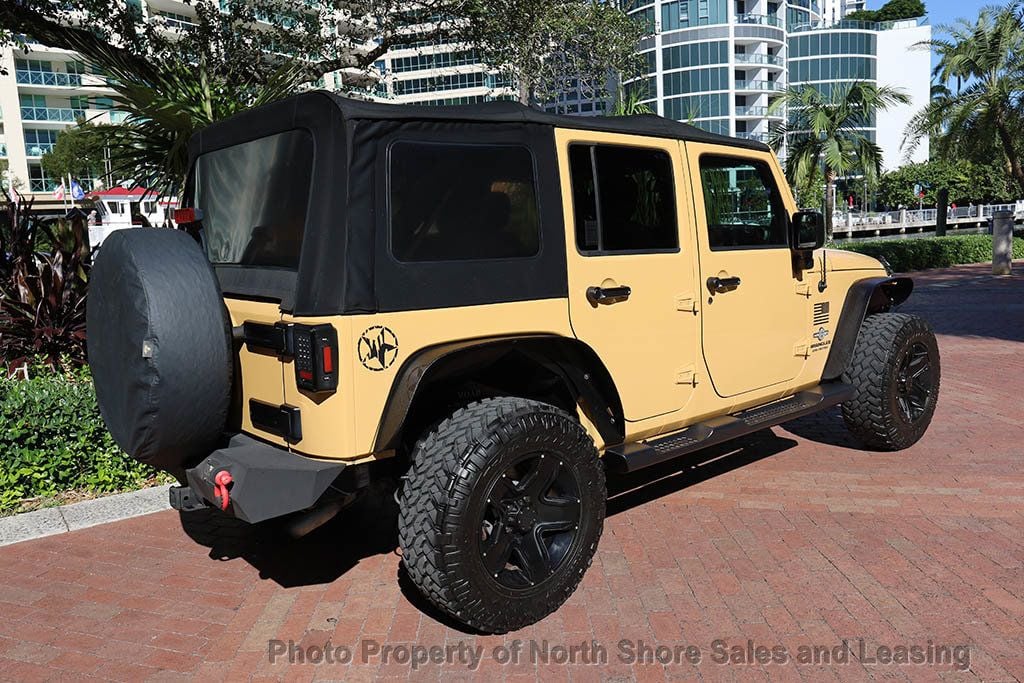 2013 Jeep Wrangler Unlimited 4WD Sport S - 22695091 - 16