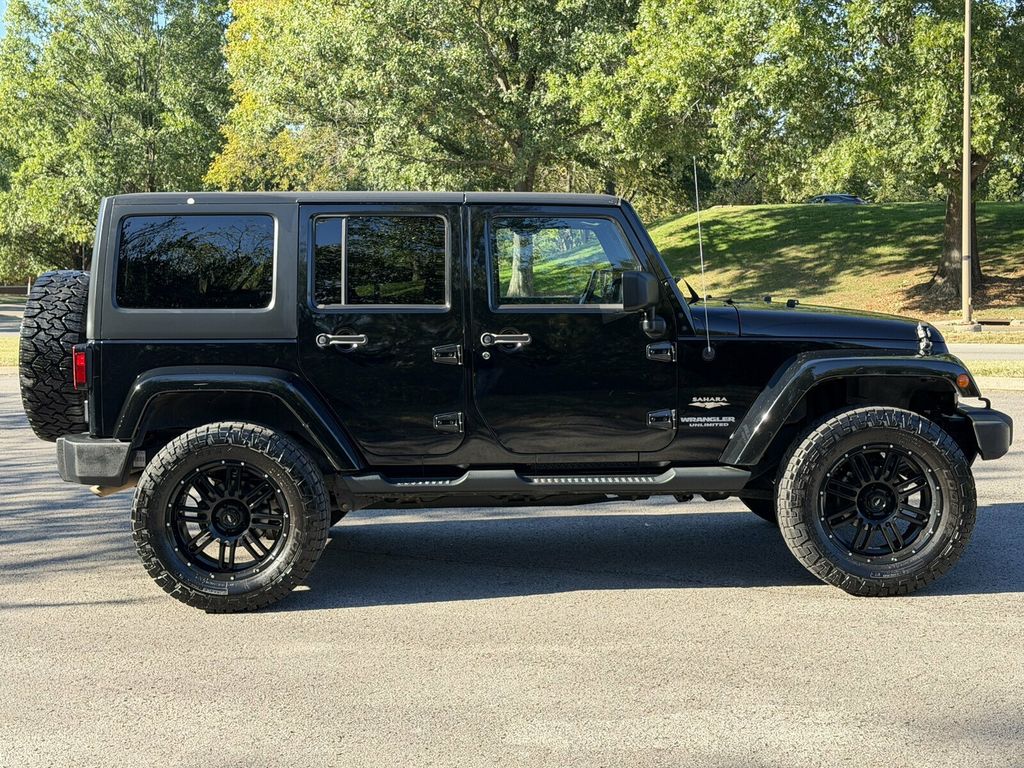 2013 Jeep Wrangler Unlimited Local Trade/Sahara Pkg/Heated Leather Seats/Alpine Audio - 23098092 - 9