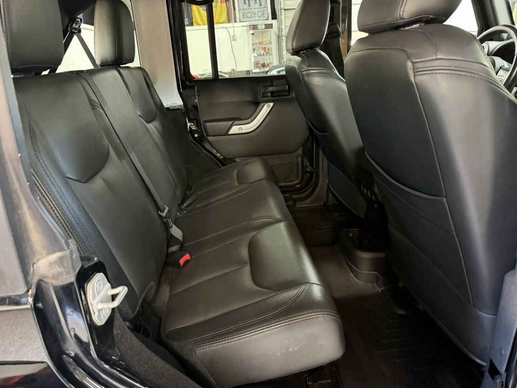 2013 Jeep Wrangler Unlimited Local Trade/Sahara Pkg/Heated Leather Seats/Alpine Audio - 23098092 - 23