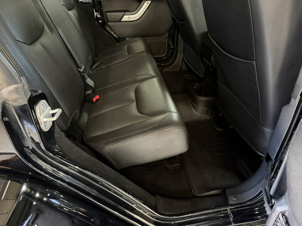 2013 Jeep Wrangler Unlimited Local Trade/Sahara Pkg/Heated Leather Seats/Alpine Audio - 23098092 - 24