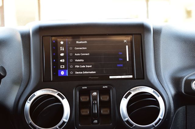 2013 Jeep Wrangler Unlimited Rubicon - 22999682 - 18