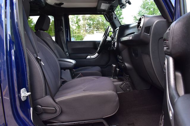 2013 Jeep Wrangler Unlimited Rubicon - 22999682 - 31