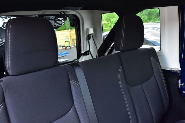 2013 Jeep Wrangler Unlimited Rubicon - 22999682 - 35