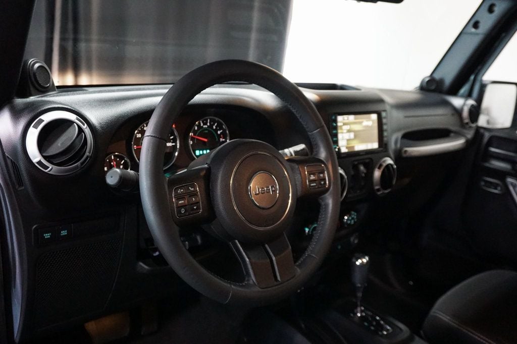 2013 Jeep Wrangler Unlimited *Wrangler Rubicon* *4WD* *Only 7k Original Miles* *1-Owner* - 23015427 - 9