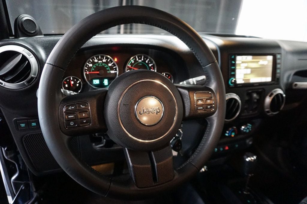 2013 Jeep Wrangler Unlimited *Wrangler Rubicon* *4WD* *Only 7k Original Miles* *1-Owner* - 23015427 - 10