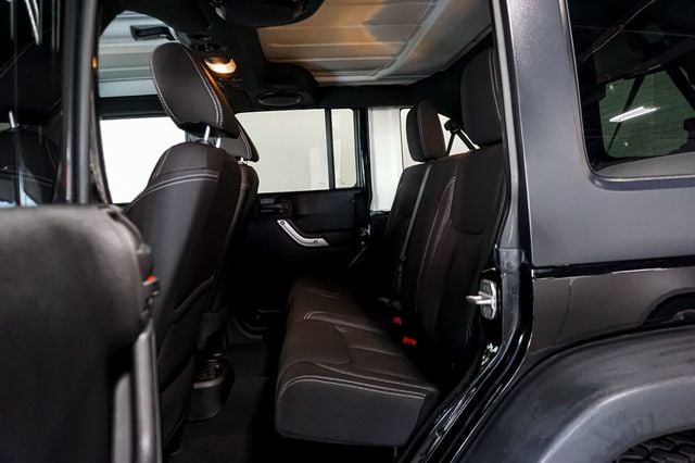 2013 Jeep Wrangler Unlimited *Wrangler Rubicon* *4WD* *Only 7k Original Miles* *1-Owner* - 23015427 - 21